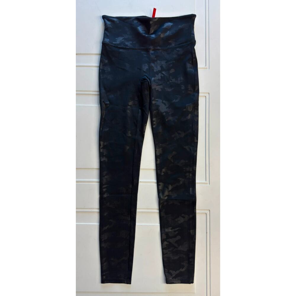 Spanx Women’s Sz M Black Gray Camo Shaping Leggings - Picture 1 of 6